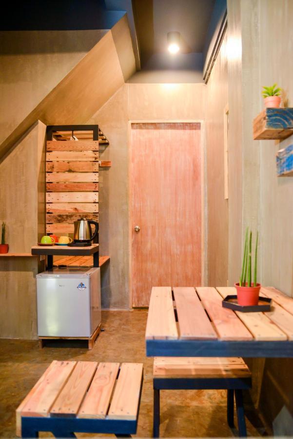 Reddoorz Plus @ Taft North Mandurriao Iloilo City Dış mekan fotoğraf