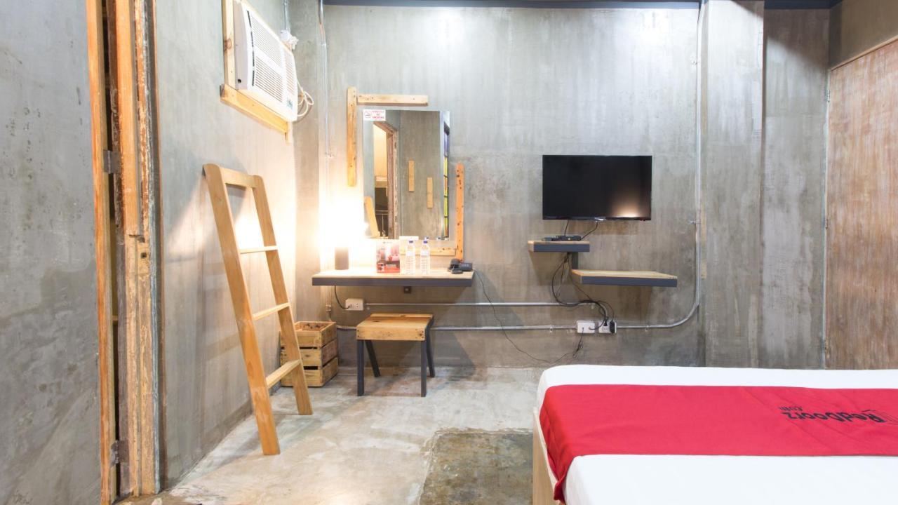 Reddoorz Plus @ Taft North Mandurriao Iloilo City Dış mekan fotoğraf