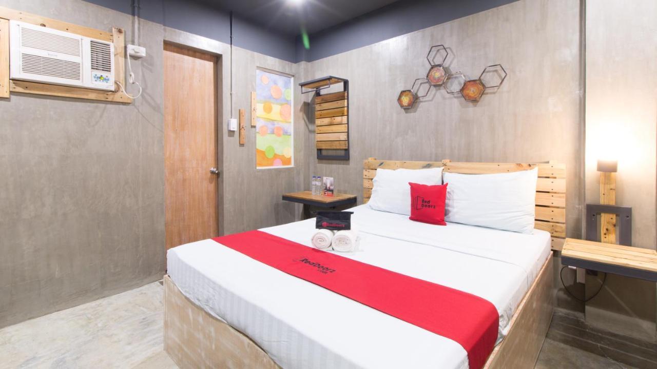 Reddoorz Plus @ Taft North Mandurriao Iloilo City Dış mekan fotoğraf